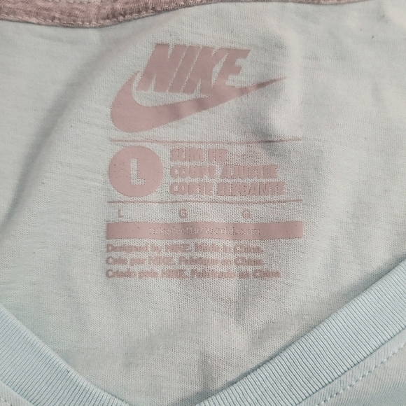 Nike Blue Slim Fit V-Neck Short Sleeve T-Shirt - Size Large - Picture 5 of 5